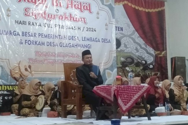 Camat Polanharjo Mengajak Para Tokoh Masyarakat Bersama Membangun Pemeritahan yang Lebih Baik pada Halal Bihalal di Desa Glagahwangi 