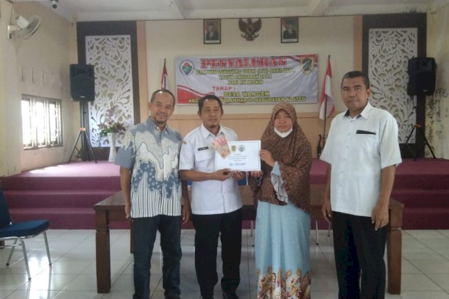 Penyerahan BLT di  Wangen Polanharjo Camat Berpesan Untuk Dimanfaatkan Dengan Bijaksana