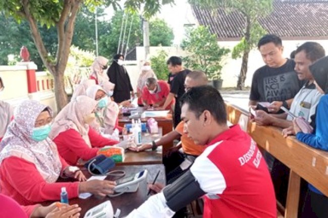 Menjaga Kesehatan Sejak Dini  Kecamatan dan Puskesmas Polanharjo Lakukan Pemeriksaan Kesehatan Serentak