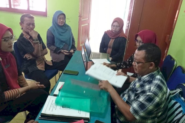 Kecamatan Lakukan Pembinaan Administrasi Desa Ke Desa Glagahwanhi Kecamatan Polanharjo