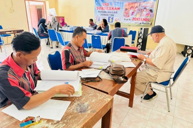 Tim Kecamatan Adakan Pembinaan Administrasi Desa Ke Desa Kapungan Kecamatan Polanharjo