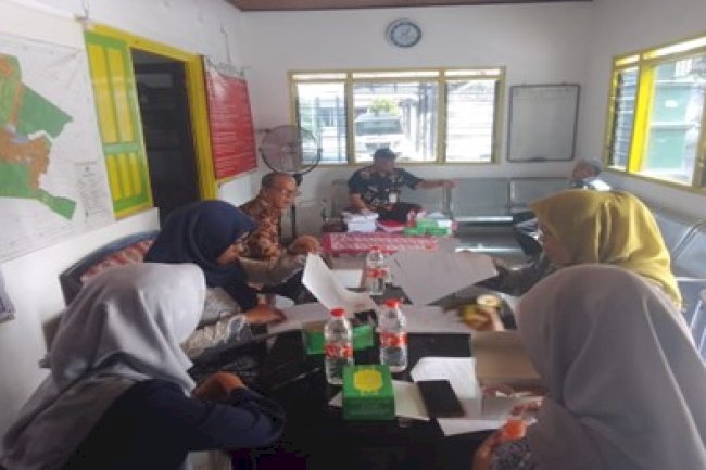 Tim Kecamatan Bersama Pendamping  Monitoring Dan Pembinaan Administrasi Desa Di Desa Jimus Kecamatan Polanharjo