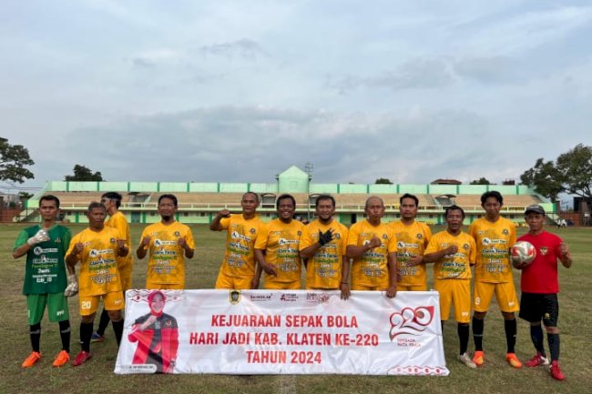 LAGA SEPAKBOLA ANTAR INSTANSI TIM KECAMATAN TERBAIK TINGKAT KABUPATEN KLATEN TAMPIL DI PUTARAN AWAL
