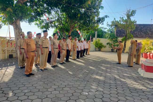 TINGKATKAN DISIPLIN DENGAN APEL PAGI