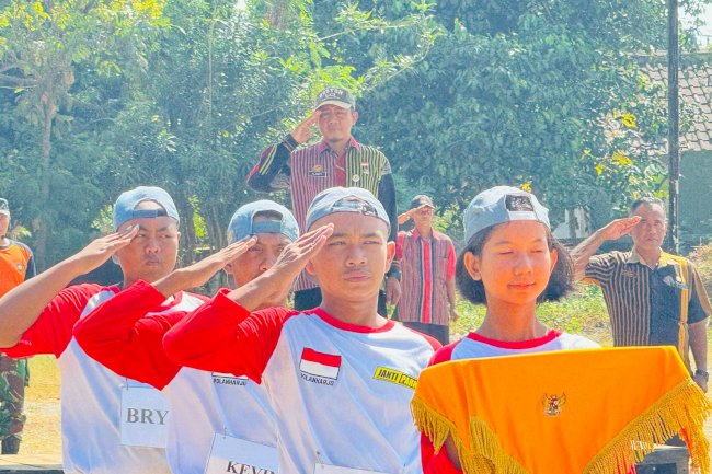 PASKIBRA POLANHARJO SIAP MELAKSANAKAN UPACARA  MEMPERINGATI HUT RI KE-79 TAHUN 2024