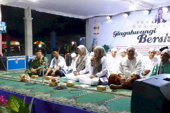 RIBUAN JAMAAH HADIRI GLAGAHWANGI BERSHALAWAT