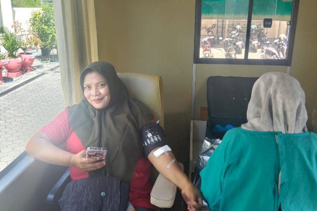 GANDENG PMI KECAMATAN POLANHARJO  ADAKAN DONOR DARAH RUTIN