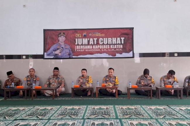 JUMAT CURHAT KAPOLRES KLATEN  BERSAMA WARGA MASYARAKAT POLANHARJO
