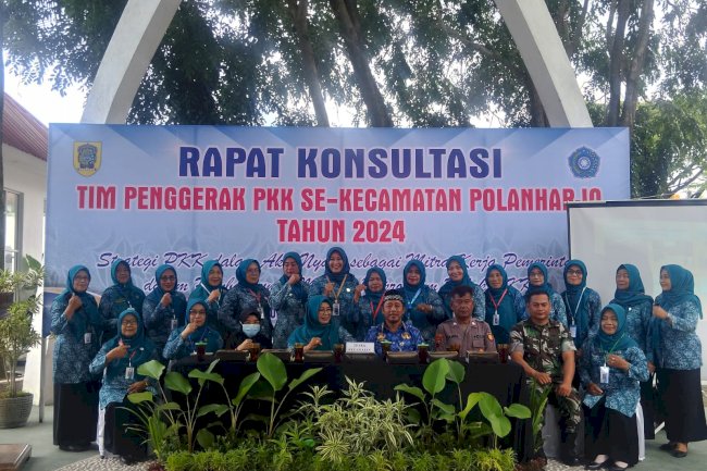 CAMAT POLANHARJO BUKA RAKON TP PKK TINGKAT KECAMATAN TAHUN 2024