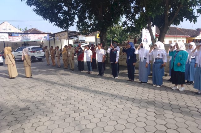 APEL PAGI RUTIN PEGAWAI KECAMATAN POLANHARJO