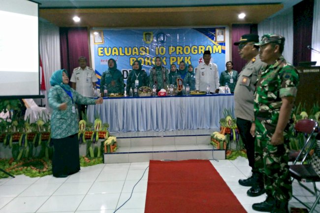 MONITORING DAN EVALUASI 10 PROGRAM POKOK PKK DESA BORONGAN TAHUN 2025