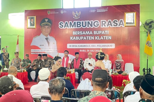Sambung Rasa di Desa Karanglo, Bupati Klaten Serap Aspirasi dan Serahkan Bantuan