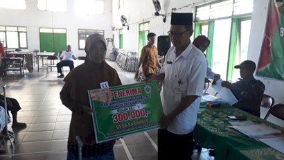 Penyaluran Bantuan Langsung Tunai (BLT) Tahap Ke - 5  Desa Karanglo Kecamatan Polanharjo