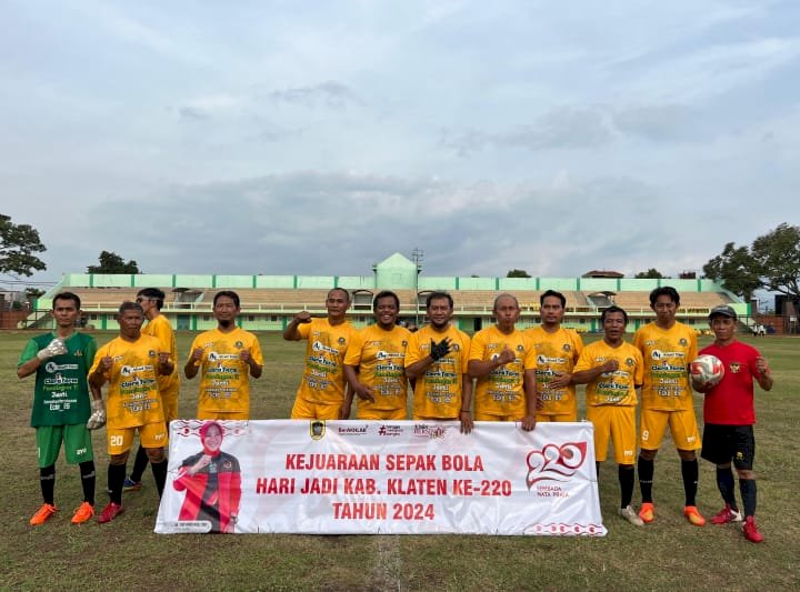 LAGA SEPAKBOLA ANTAR INSTANSI TIM KECAMATAN TERBAIK TINGKAT KABUPATEN KLATEN TAMPIL DI PUTARAN AWAL