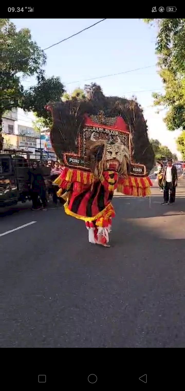  “REOG SINGO MUDHO POLANHARJO“ IDOLA MASYARAKAT SAAT KARNAFAL BUDAYA