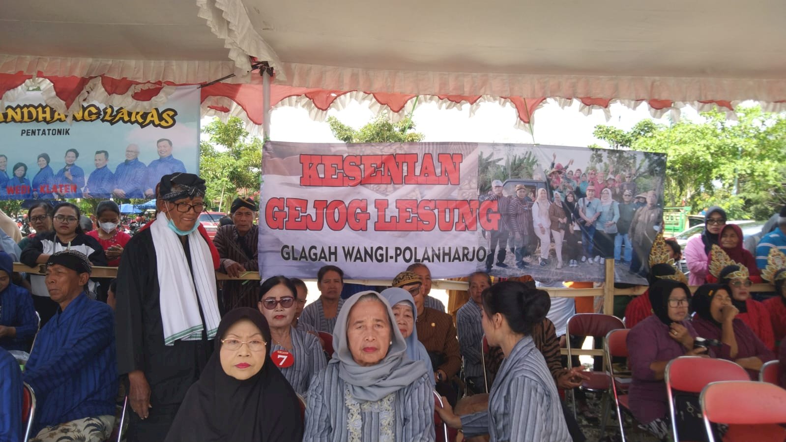 KELOMPOK SENI SEKAR SARI GLAGAH WANGI JUARA  LOMBA GEJOG LESUNG  TINGKAT KABUPATEN KLATEN