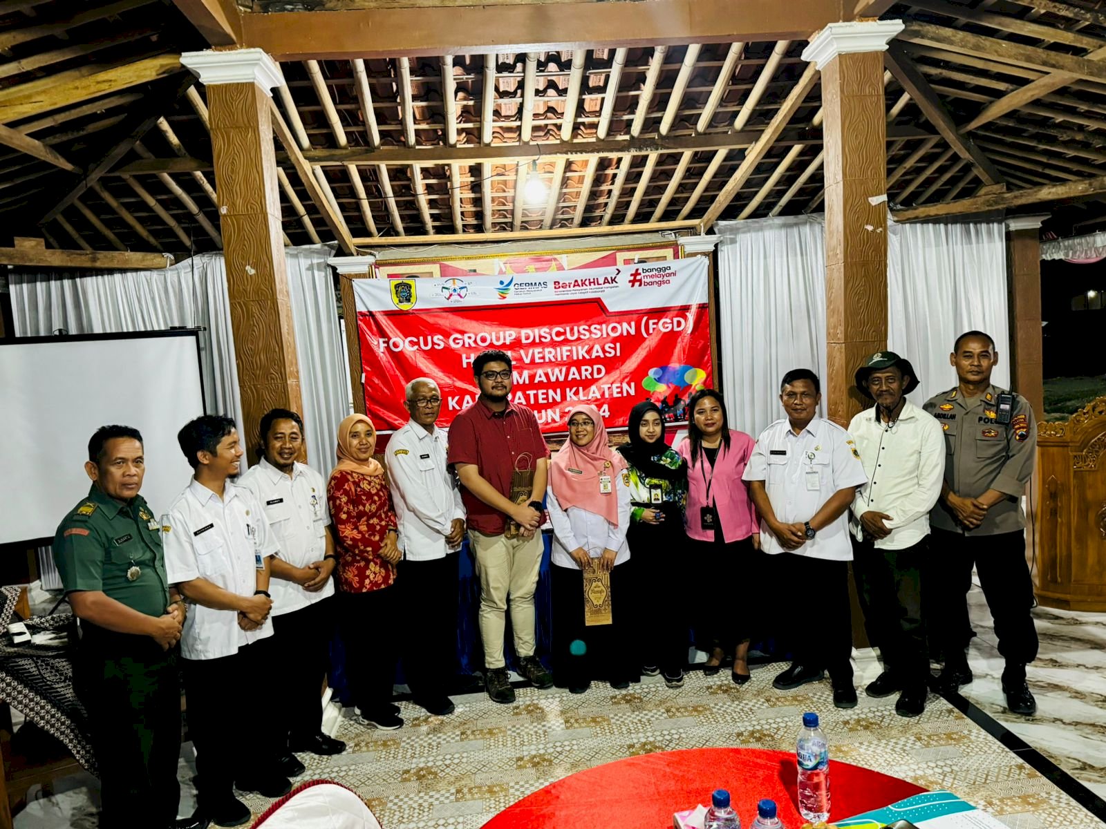 FORUM GROUP DISCATION ( FGD )  STBM AWARD  HASIL EVALUASI BERSAMA TIM KEMENKES PUSAT DI POLANHARJO