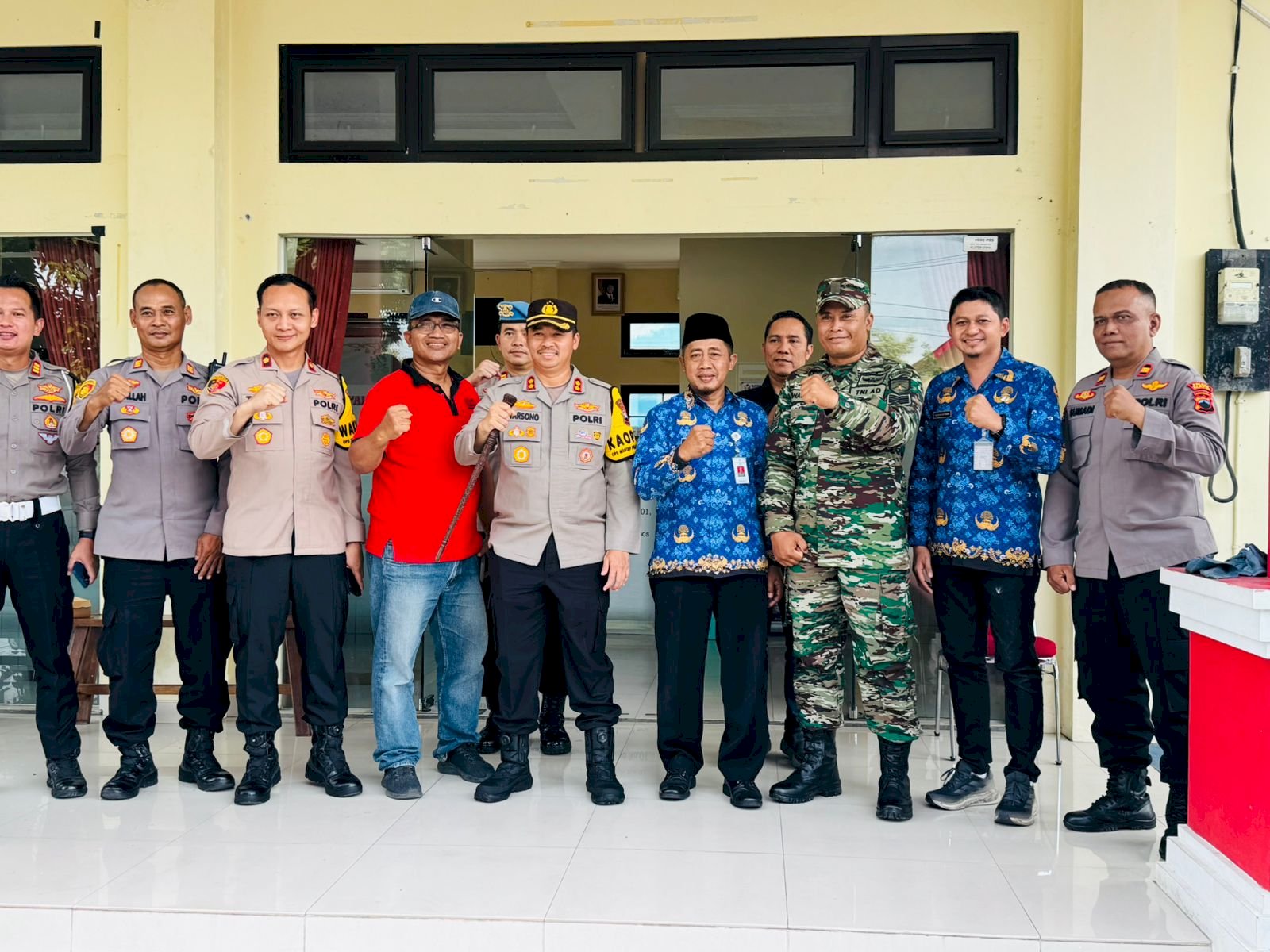 CAMAT UCAPKAN TERIMA KASIH ATAS KELANCARAN PELAKSANAAN PILKADA SERENTAK DI KECAMATAN POLANHARJO