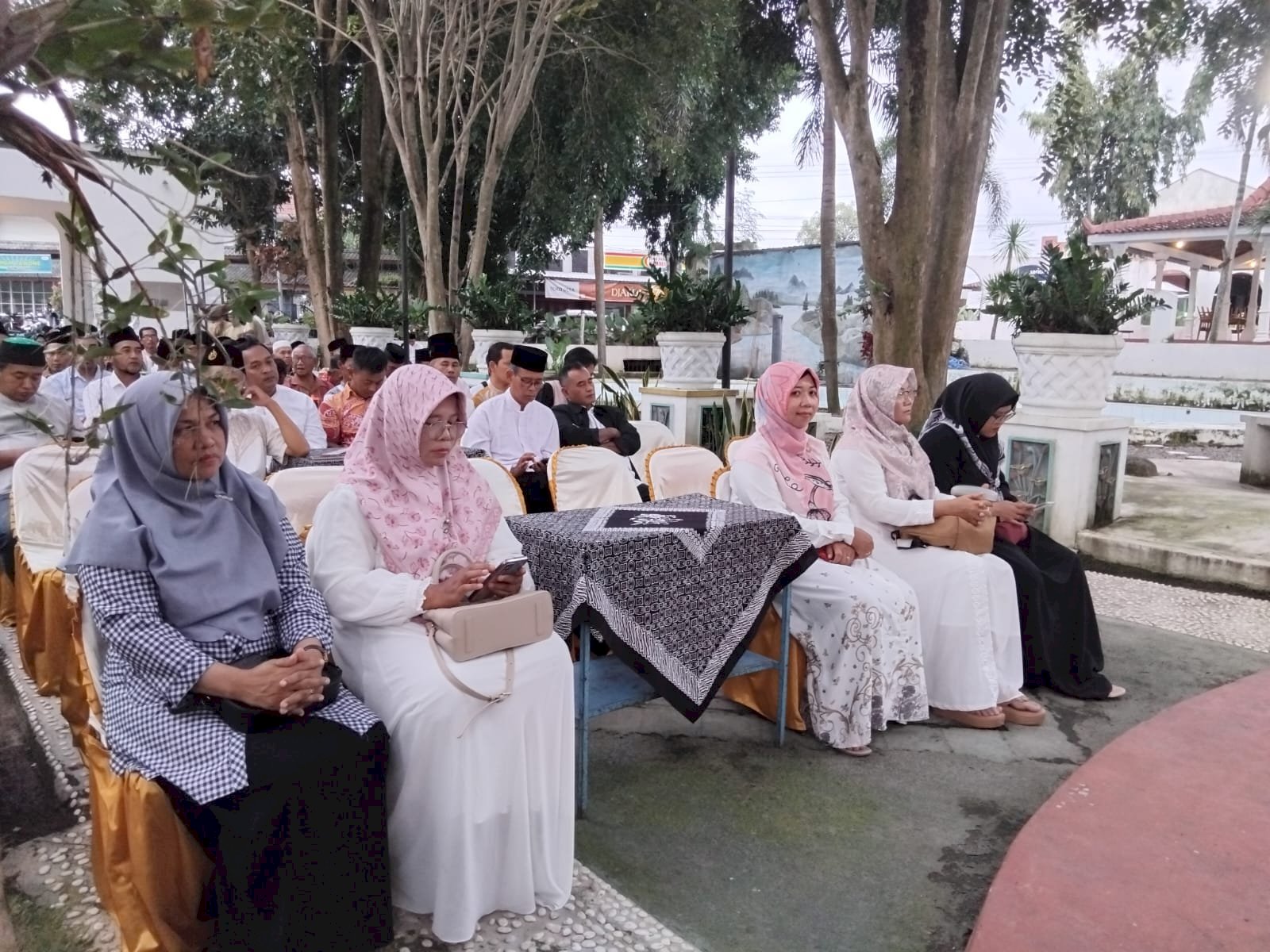 Pemdes Ponggok Gelar Buka Puasa Bersama Untuk Jalin Silaturahmi Sesama