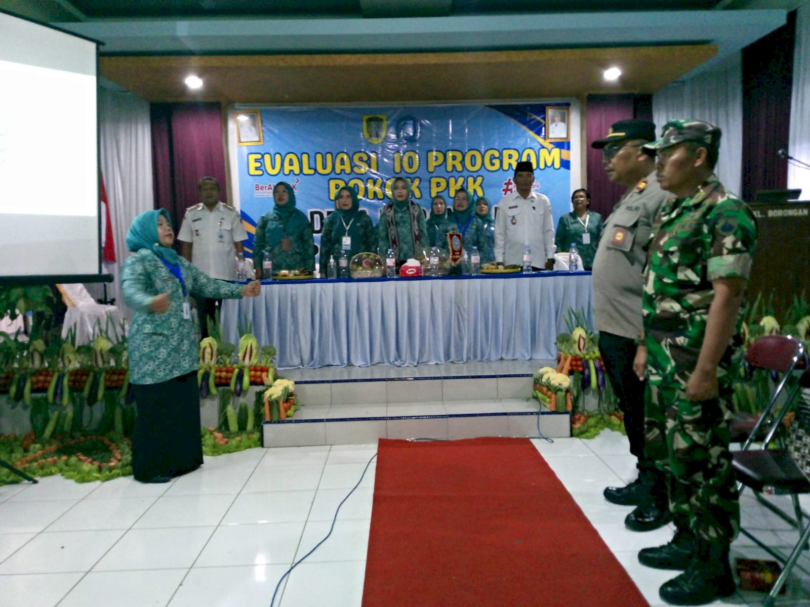 MONITORING DAN EVALUASI 10 PROGRAM POKOK PKK DESA BORONGAN TAHUN 2025