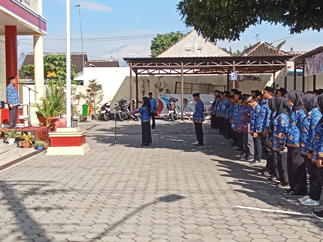 UPACARA PERINGATAN HARI KESAKTIAN PANCASILA DI KECAMATAN POLANHARJO TAHUN 2025