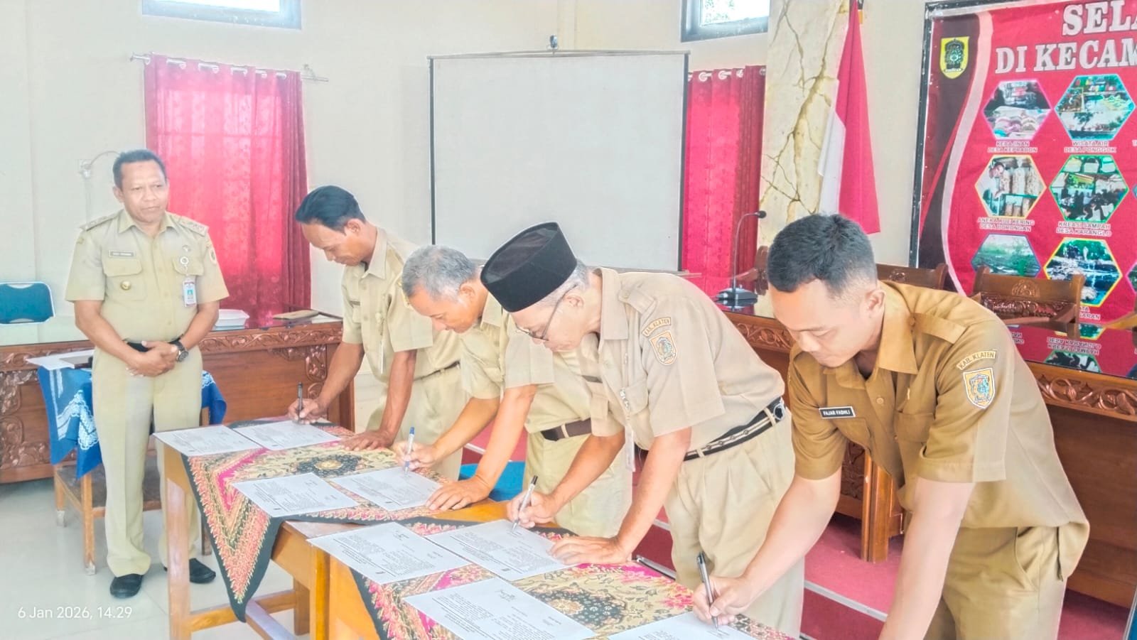 PENANDATANGAN PAKTA INTEGRITAS DAN KOMITMEN BERSAMA