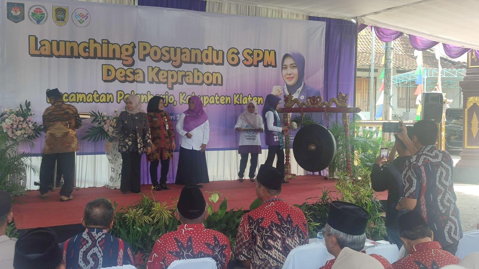 Tingkatkan Derajat Kesehatan Masyarakat, Ibu Fahrani Hamenang Launching Posyandu 6 Standar Pelayanan Minimal di Desa Keprabon