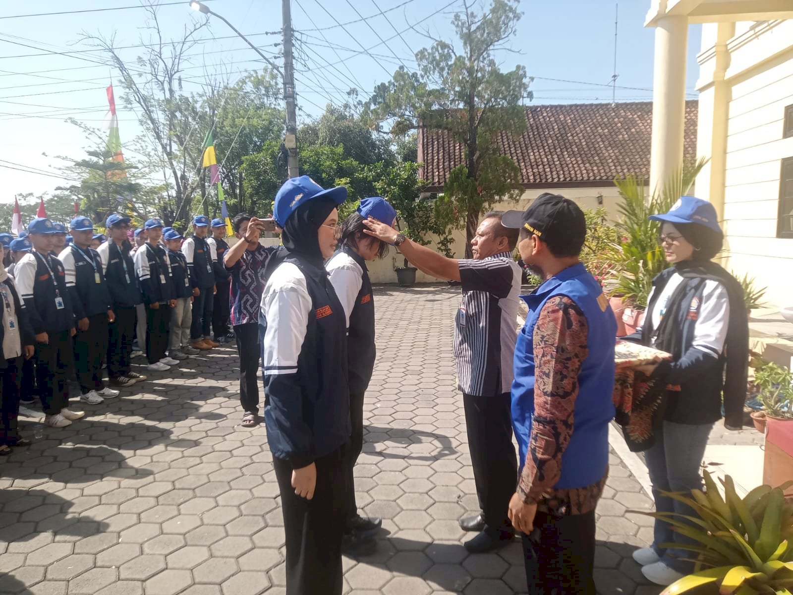 Camat Polanharjo Pimpin Apel Penerimaan 130 Mahasiswa KKN Tim II UNDIP 2025/2026
