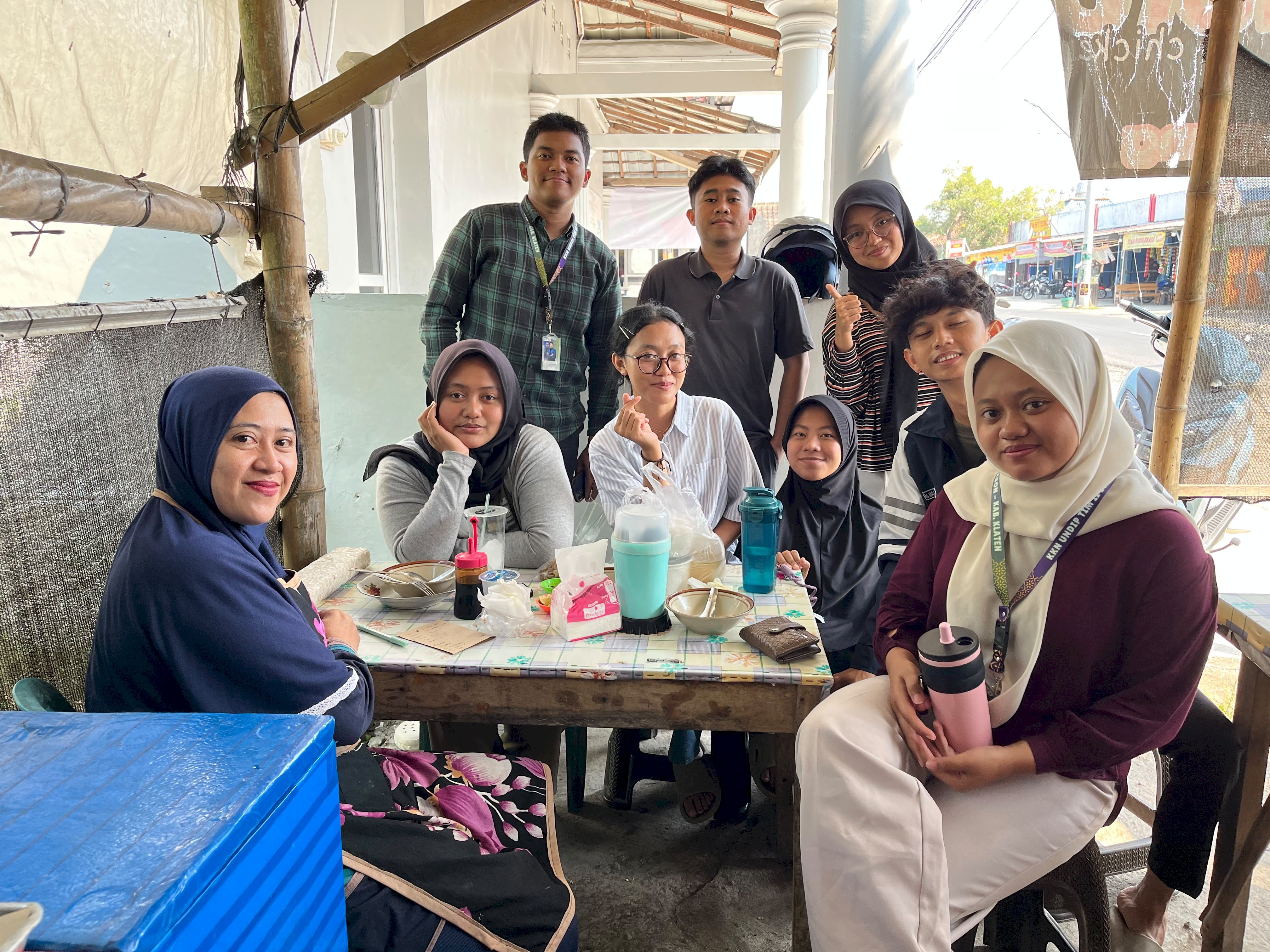 PENDATAAN UMKM DI 12 RT DESA KEPRABON, MODAL AWAL PEMBERDAYAAN MENUJU SDGS 8 EKONOMI BERKELANJUTAN