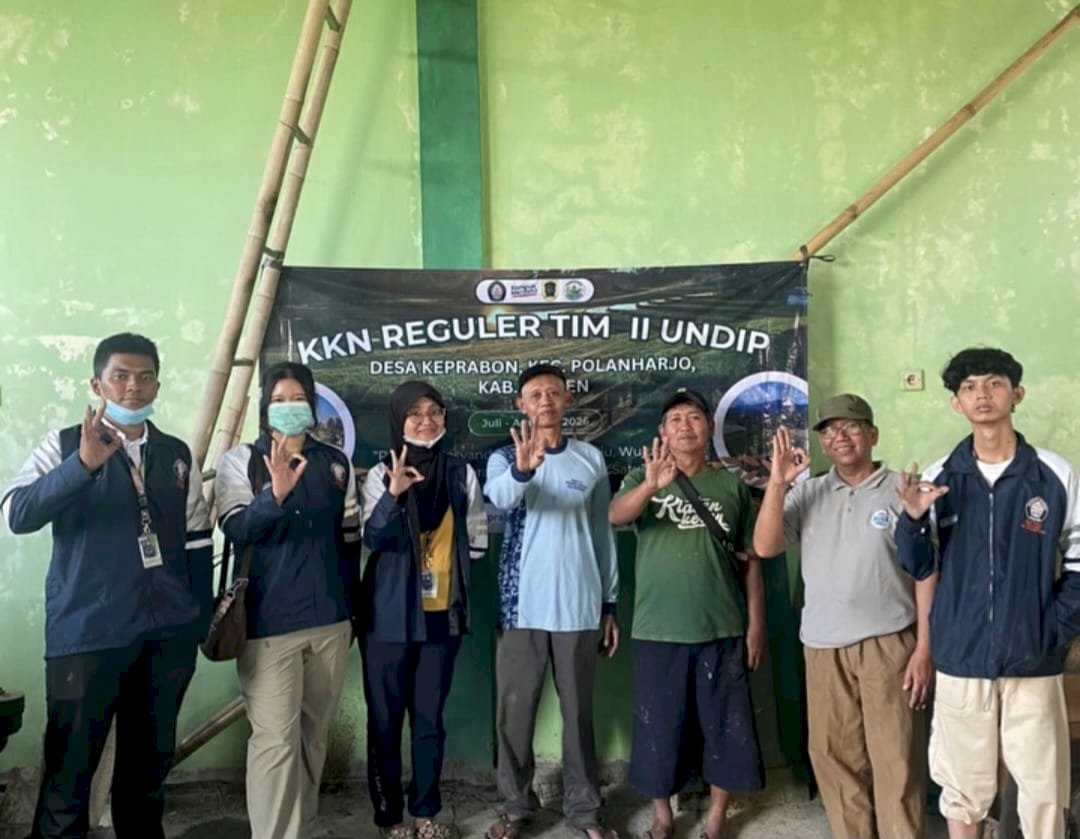 KKN Tim II UNDIP Edukasi Pembuatan dan Penerapan SOP dalam Produksi serta Penggunaan Pupuk Organik Cair