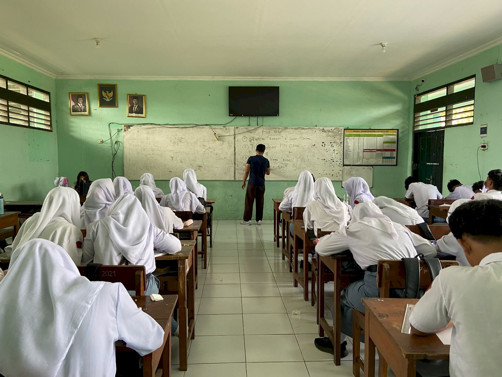 Mahasiswa KKN Undip – II 2026 Desa Karanglo Kenalkan Investasi Sejak Dini dan Perencanaan Karier kepada Siswa SMA Negeri 1 Polanharjo